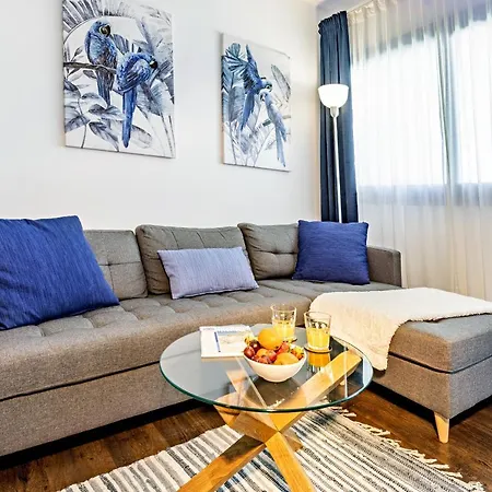 Sun Premium Poolblick By Nicolet Apartment